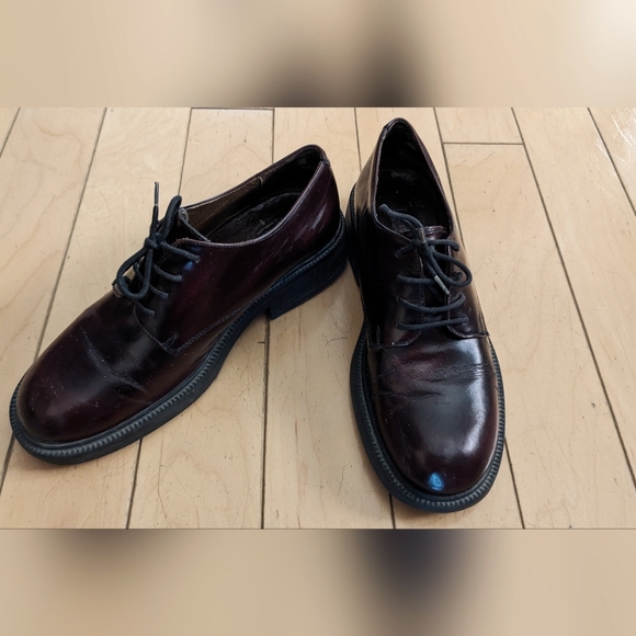 J.CREW OXFORD Leather SHOES SZ 7 - Picture 1 of 5